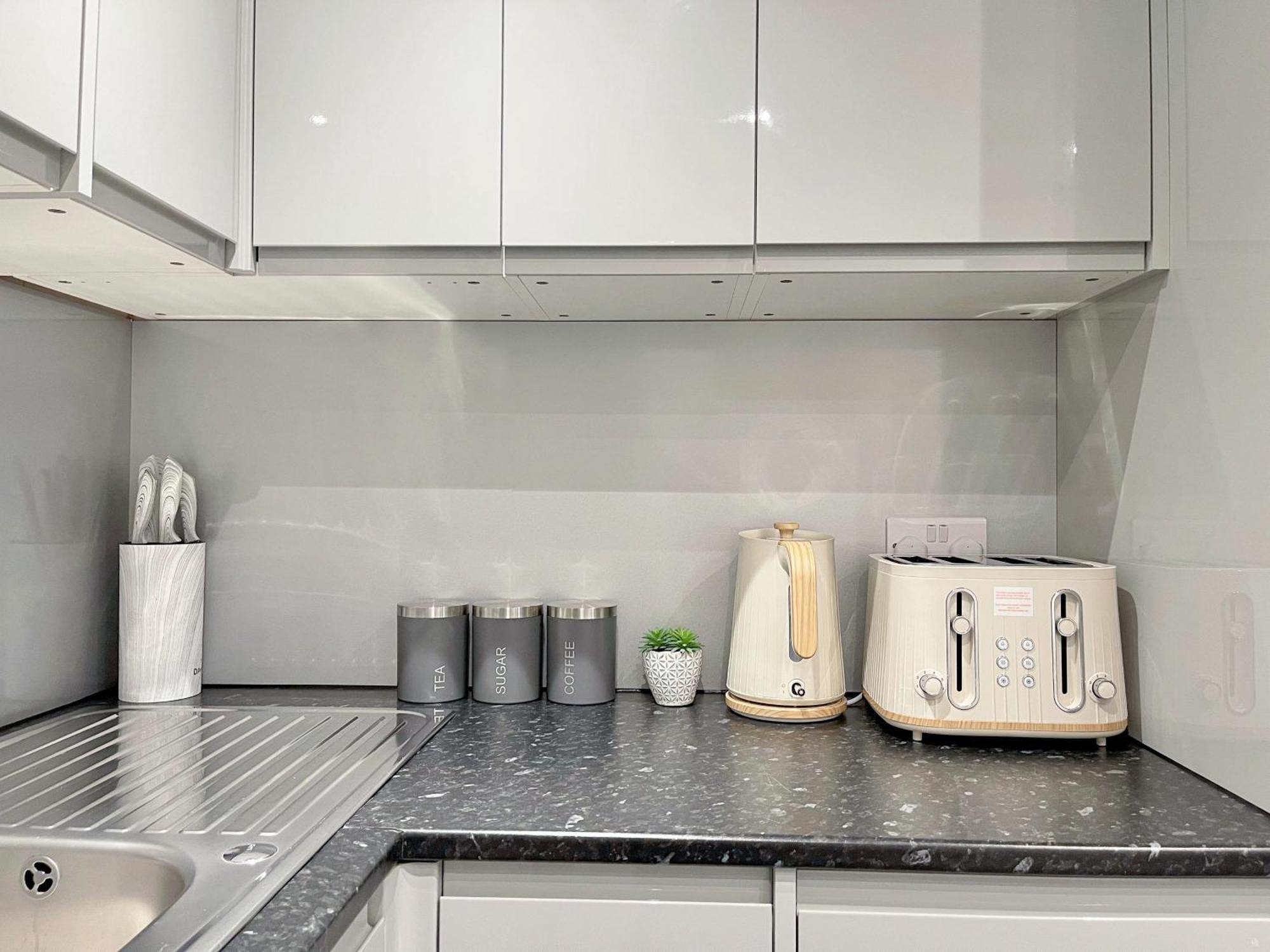 1-bedroom In Shoreditch, Old Street, Hoxton Apartment
